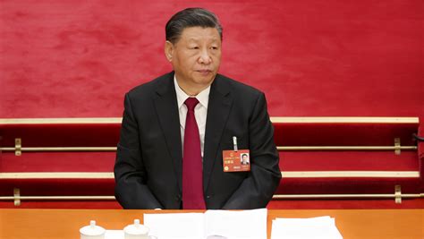 Xi Jinping celebra logros de China en tecnología y economía, reafirma compromiso con la innovación y destaca la fortaleza nacional ante desafíos externos.