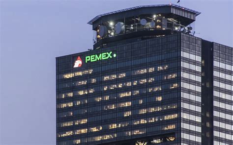 Pemex necesitará entre 50,000 y 200,000 millones de dólares para modernizar infraestructuras y garantizar estabilidad económica, según declaraciones recientes respaldadas por Moody’s.