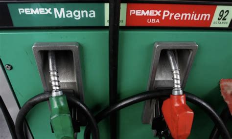 El aumento del precio de la gasolina Magna afectará el gasto de transporte de los mexicanos, mientras el gobierno redirige recursos a infraestructura y programas sociales.