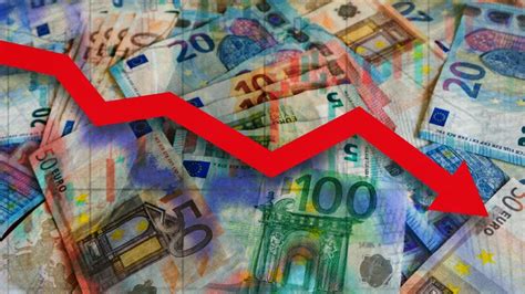 El euro se recupera frente al dólar tras datos positivos del PMI en Europa, generando confianza en su resiliencia económica.