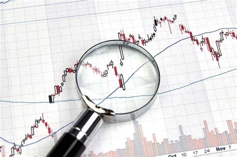 Fondos de bonos destacan con rendimientos de hasta 11.6%. Su atractivo es tentador, pero evaluar riesgos es vital para decisiones de inversión informadas.