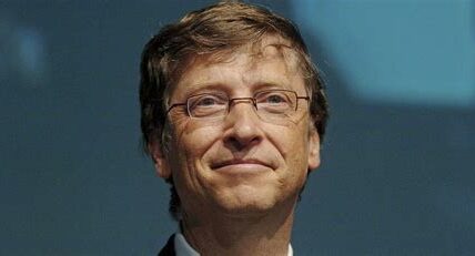 Descubre cómo Bill Gates equilibra retorno financiero e impacto social en su portafolio de inversiones estratégicas. Inspiración para estructurar un portafolio robusto y significativo.