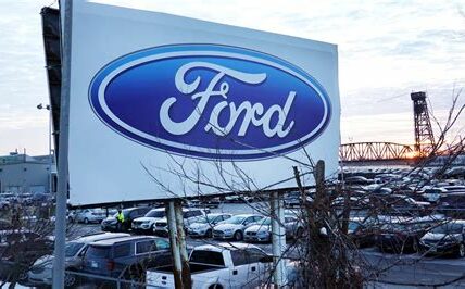 Movimientos de mercado: Ford sube 3% por reestructuración en Europa, Clorox baja 5% por menor demanda, Boeing crece 2% con orden significativa y Pinterest sube 4% por nuevas funcionalidades.