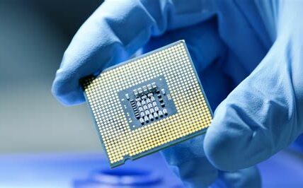 La demanda de semiconductores en China está en auge por los vehículos eléctricos, ofreciendo oportunidades de inversión prometedoras en este mercado en rápido crecimiento.