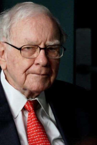 Occidental Petroleum enfrenta desafíos tras la caída de sus acciones. La vista está puesta en Warren Buffett, quien podría aprovechar esta oportunidad de inversión estratégica.