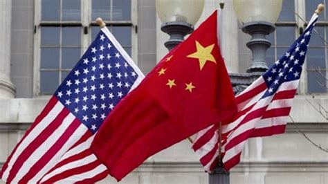 China busca diálogo con EE. UU. mientras Trump plantea más aranceles, tensionando la estabilidad económica global.