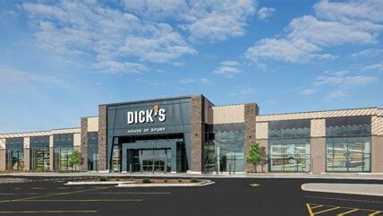 Dick's Sporting Goods destaca por su resiliencia y sólidos resultados, convirtiéndose en una opción atractiva para quienes buscan estabilidad y crecimiento a largo plazo en sus inversiones.