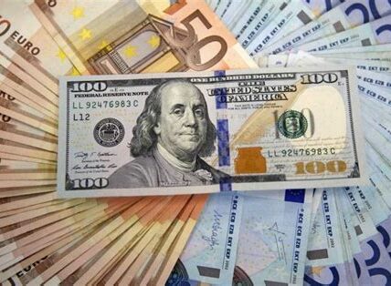 El dólar resalta por su fortaleza, empujado por datos sólidos en EE.UU., mientras el euro sufre por una economía europea debilitada.