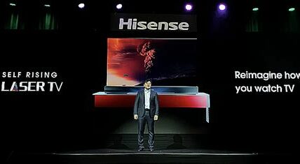 Hisense busca liderar el mercado de televisores en EE.UU., combinando innovación y diseño para superar a Samsung y LG en dos años.