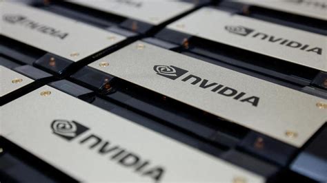 NVIDIA lidera con innovación en inteligencia artificial, impactando mercados globales. Su crecimiento y futuro desempeño son claves para inversores y tendencias tecnológicas.