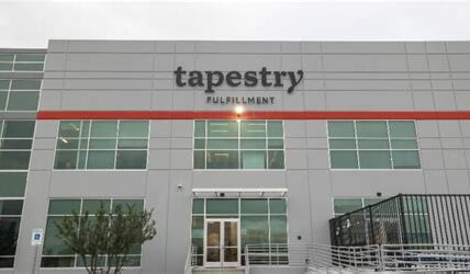 Acciones de Tapestry y Capri Holdings suben por posibles fusiones, mientras Disney cae tras reporte de ganancias. Mercados volátiles esta semana con movimientos estratégicos clave.