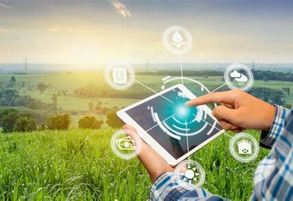 La demanda global impulsa la innovación agrícola; Deere y ADM lideran con tecnología avanzada y sostenibilidad, ofreciendo oportunidades atractivas para inversionistas visionarios.