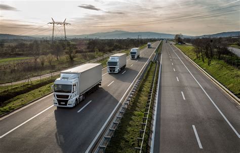 Las acciones de transporte por carretera brillaron, impulsadas por el auge del comercio electrónico y mejoras logísticas. ¿Podrán mantener el ritmo en un mercado desafiante?